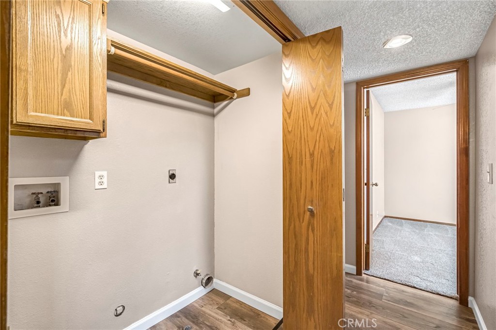 1688 University, Madera, CA 93637