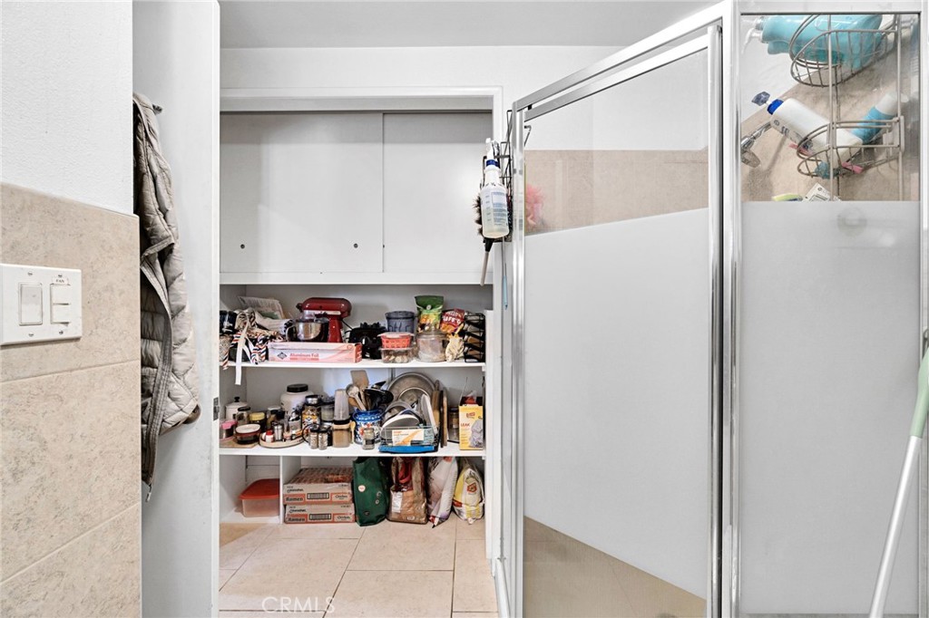 3077 W Robinwood Ln, Fresno, CA 93711