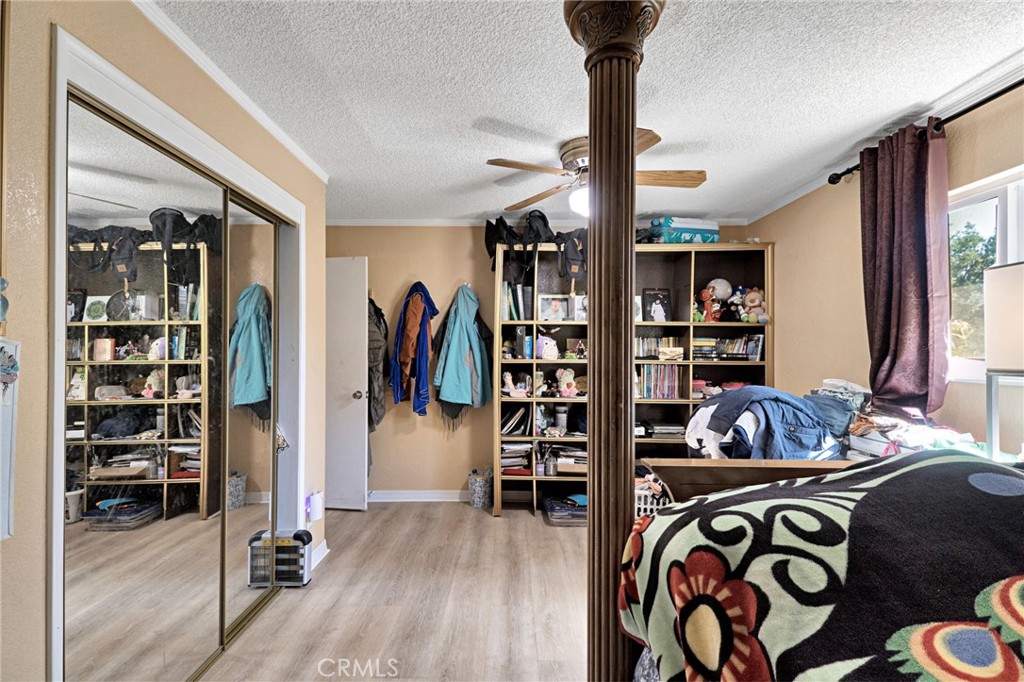 3077 W Robinwood Ln, Fresno, CA 93711