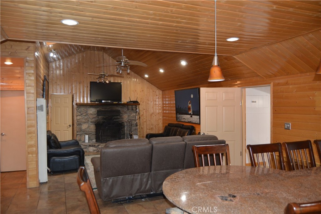 39656 Red Bud, Bass Lake, CA 93604