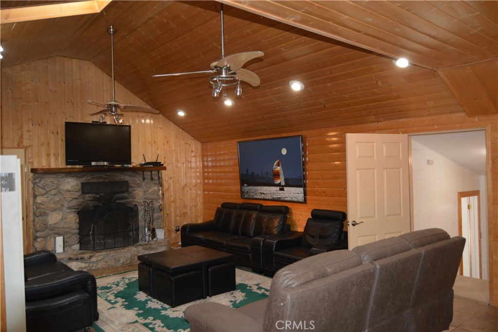 39656 Red Bud, Bass Lake, CA 93604