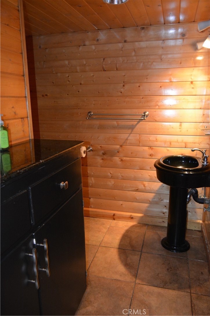 39656 Red Bud, Bass Lake, CA 93604