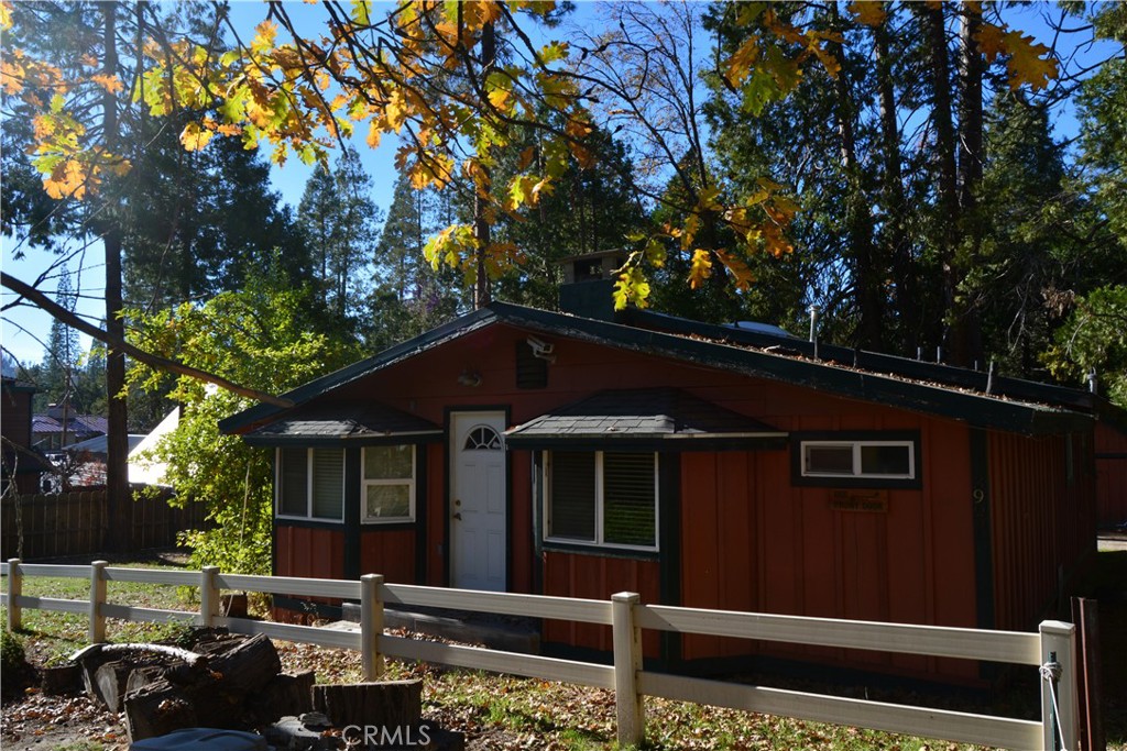 39656 Red Bud, Bass Lake, CA 93604