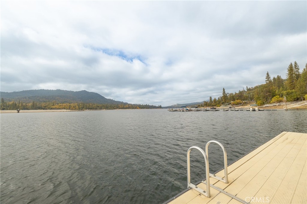 37745 Marina View, Bass Lake, CA 93604