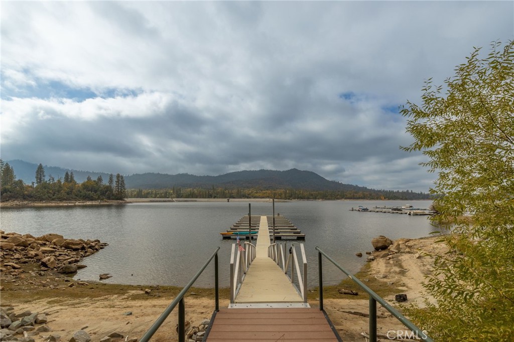 37745 Marina View, Bass Lake, CA 93604