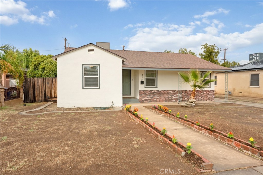 818 W Peralta, Fresno, CA 93705