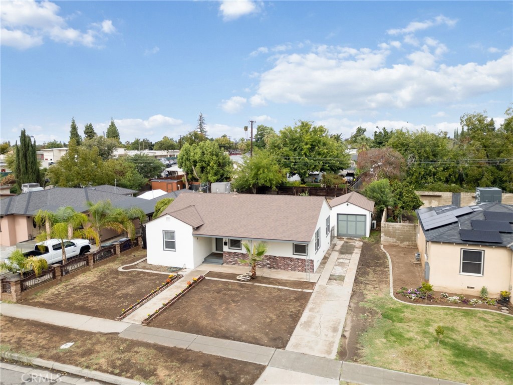 818 W Peralta, Fresno, CA 93705