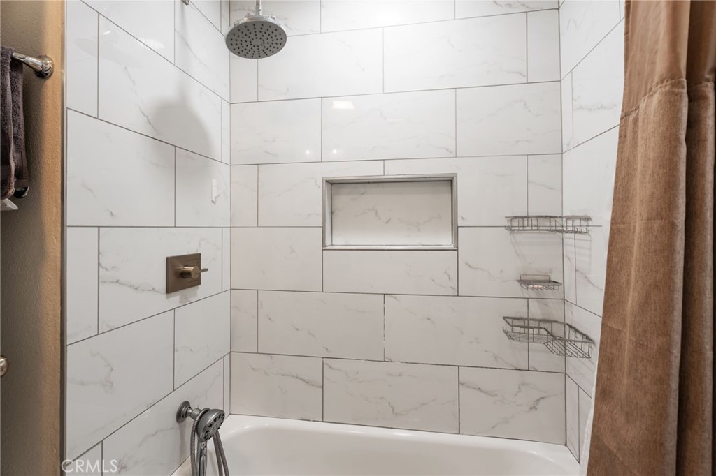 818 W Peralta, Fresno, CA 93705