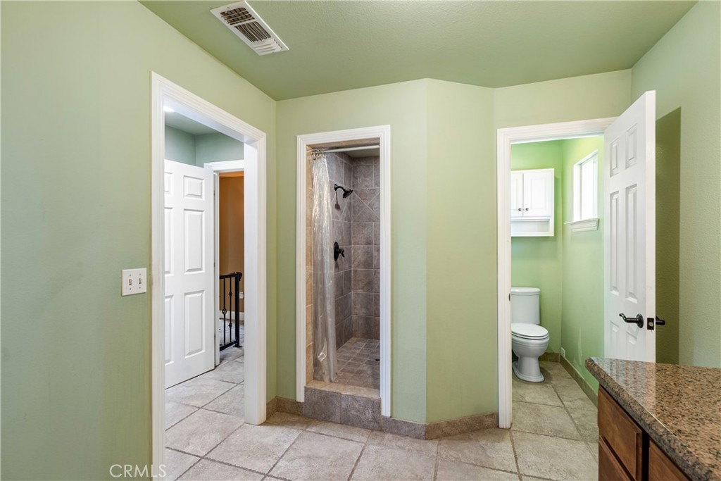 1077 Pecan, Madera, CA 93637