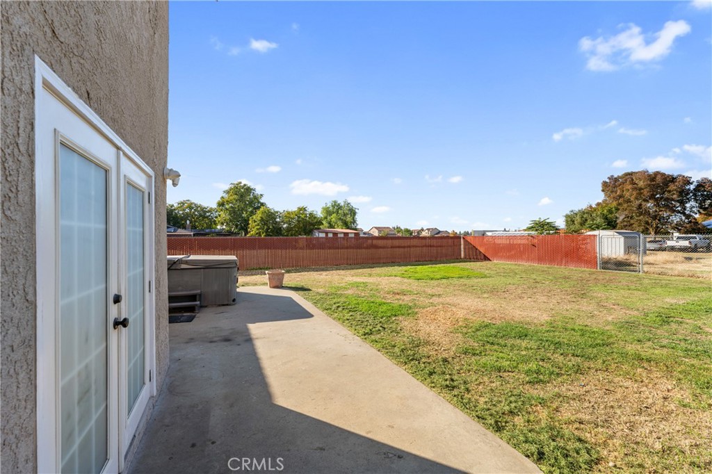 1077 Pecan, Madera, CA 93637