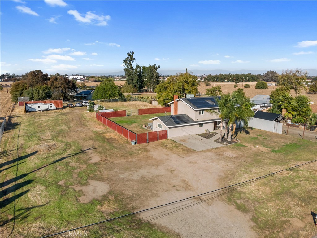 1077 Pecan, Madera, CA 93637