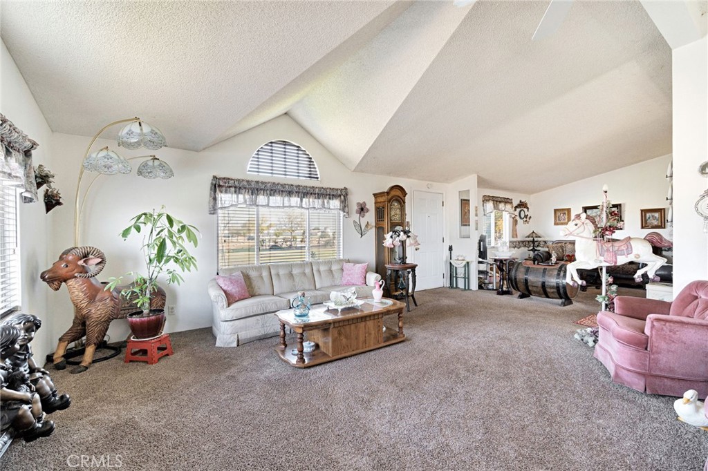 25750 Avenue 20 1/2, Madera, CA 93638