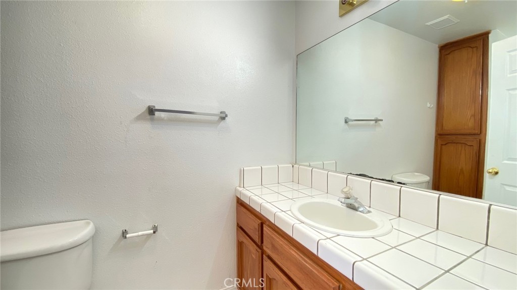 17063 Anaconda Rd, Madera, CA 93636