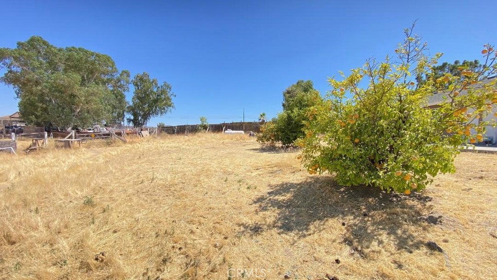 17063 Anaconda Rd, Madera, CA 93636