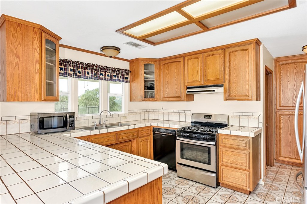 42802 Woodmar Dr, Coarsegold, CA 93614