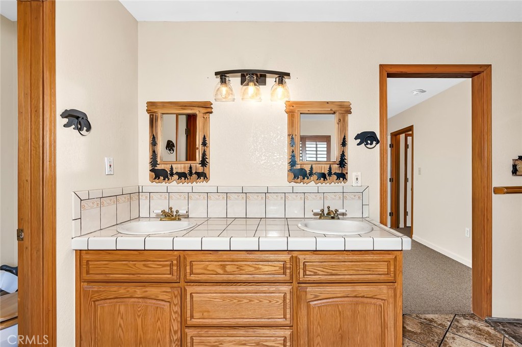 42802 Woodmar Dr, Coarsegold, CA 93614