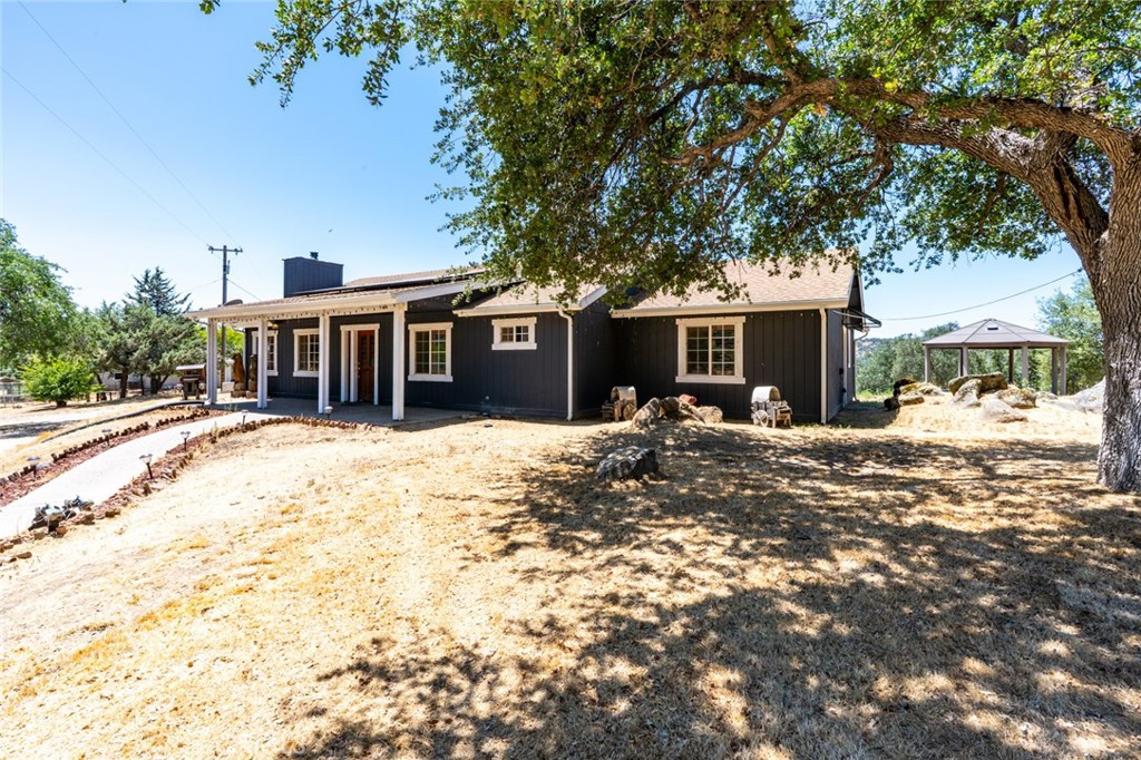 42802 Woodmar Dr, Coarsegold, CA 93614