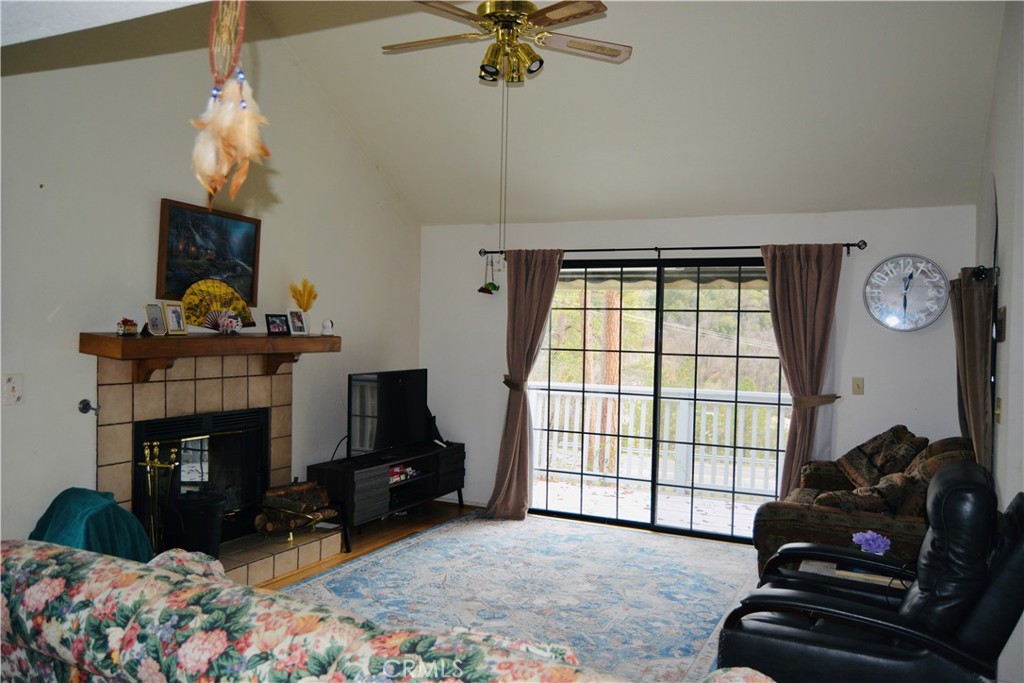 40748 Foxboro Ct, Bass Lake, CA 93604