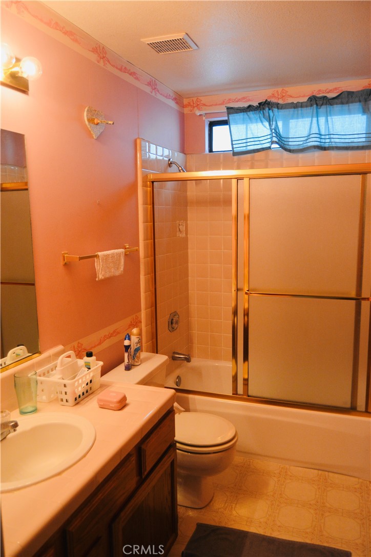 40748 Foxboro Ct, Bass Lake, CA 93604