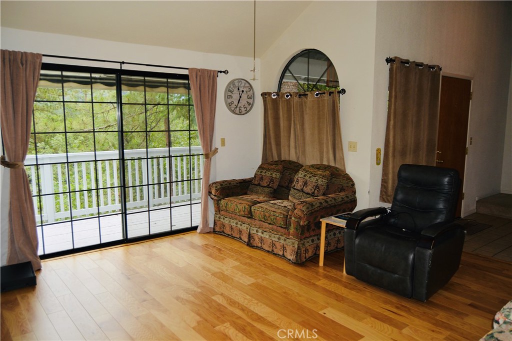 40748 Foxboro Ct, Bass Lake, CA 93604