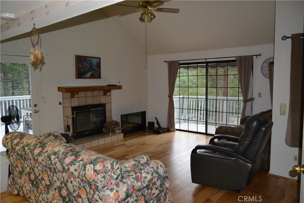 40748 Foxboro Ct, Bass Lake, CA 93604
