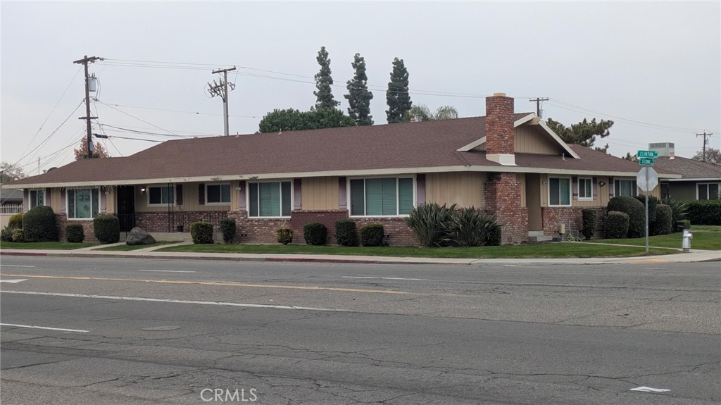 3115 E Clinton, Fresno, CA 93703