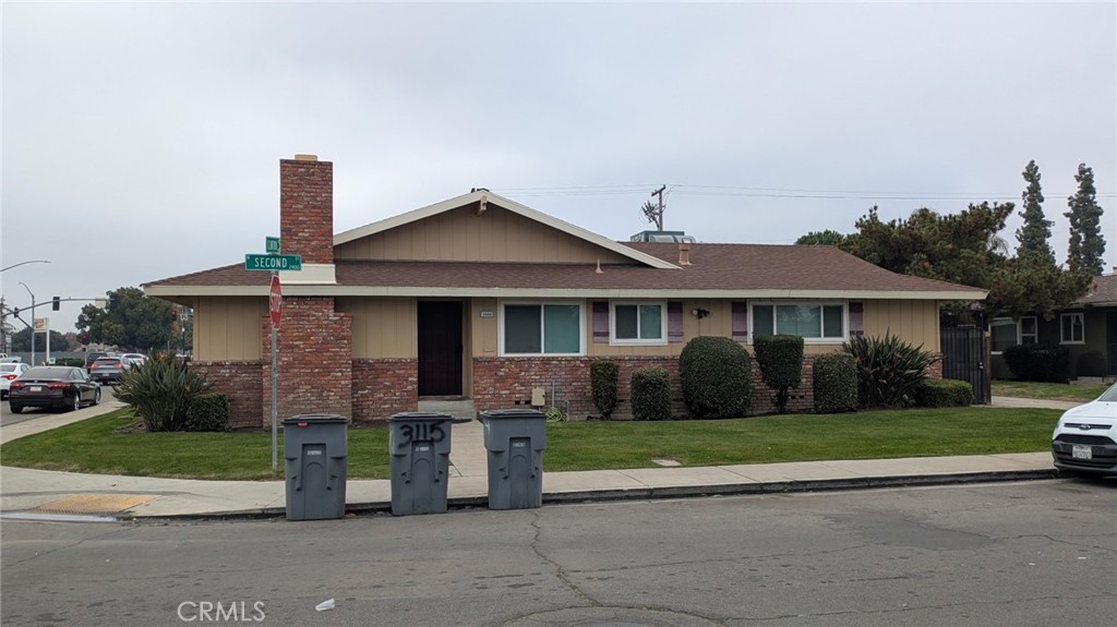 3115 E Clinton, Fresno, CA 93703