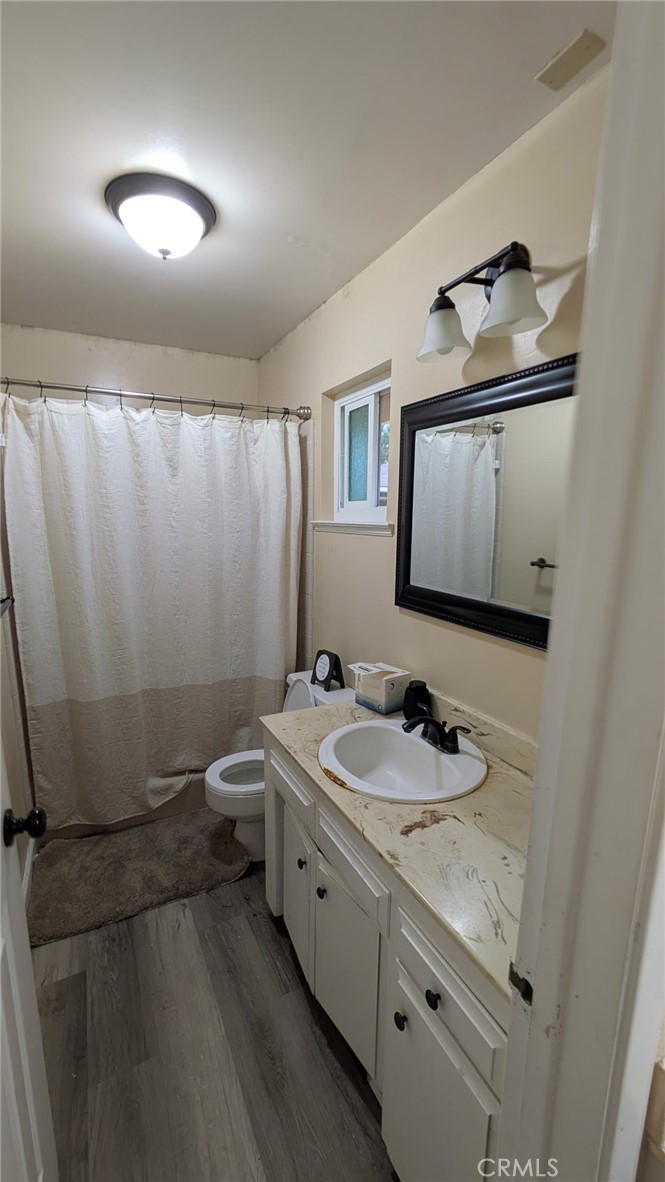 3115 E Clinton, Fresno, CA 93703