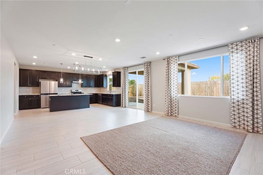 3215 Lourdes, Clovis, CA 93619