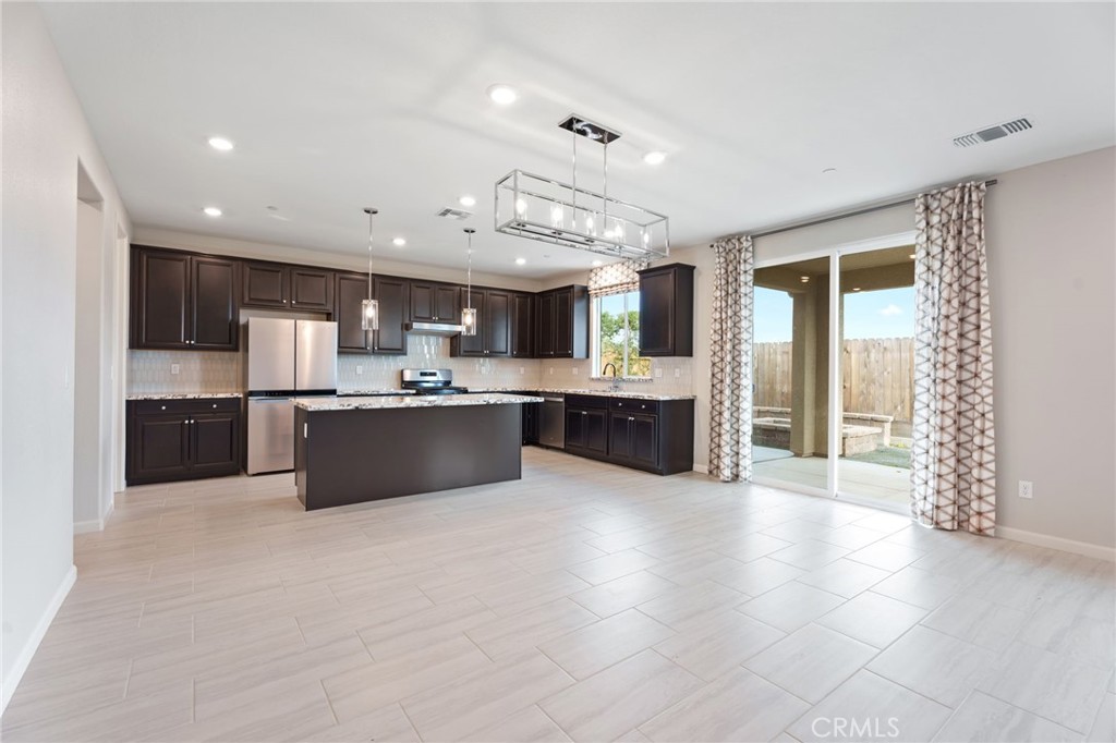 3215 Lourdes, Clovis, CA 93619