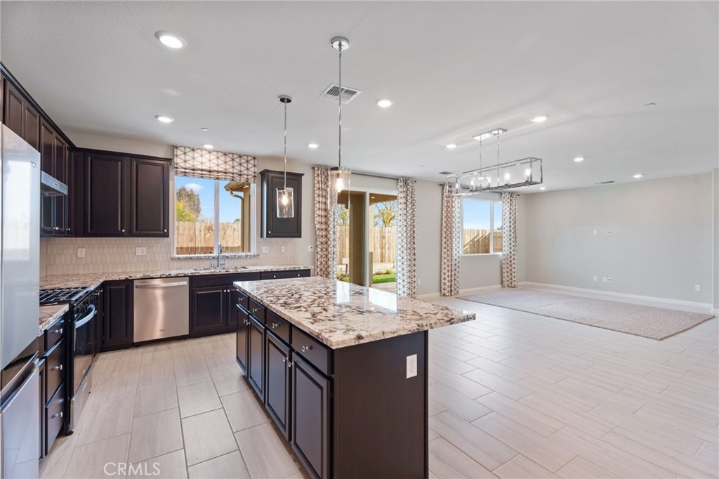 3215 Lourdes, Clovis, CA 93619