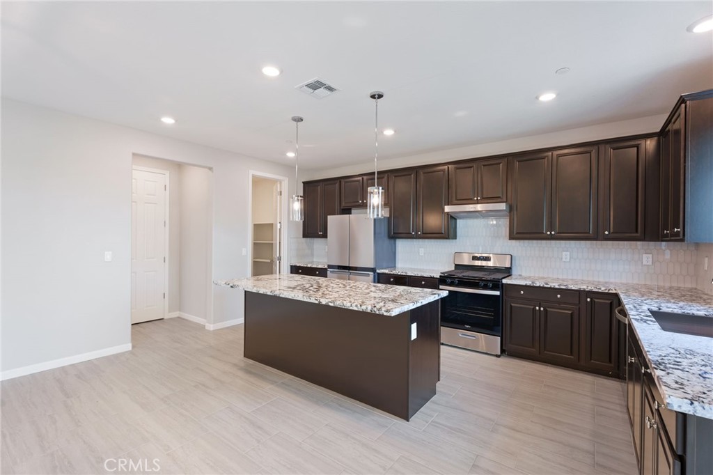 3215 Lourdes, Clovis, CA 93619