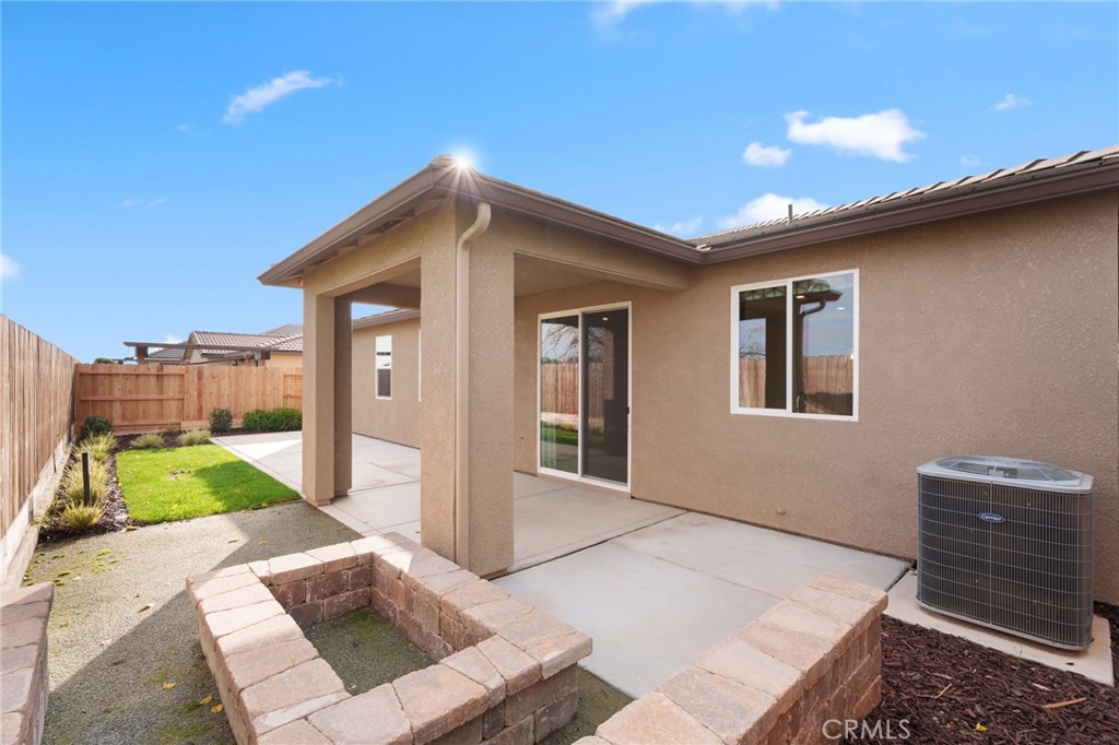 3215 Lourdes, Clovis, CA 93619