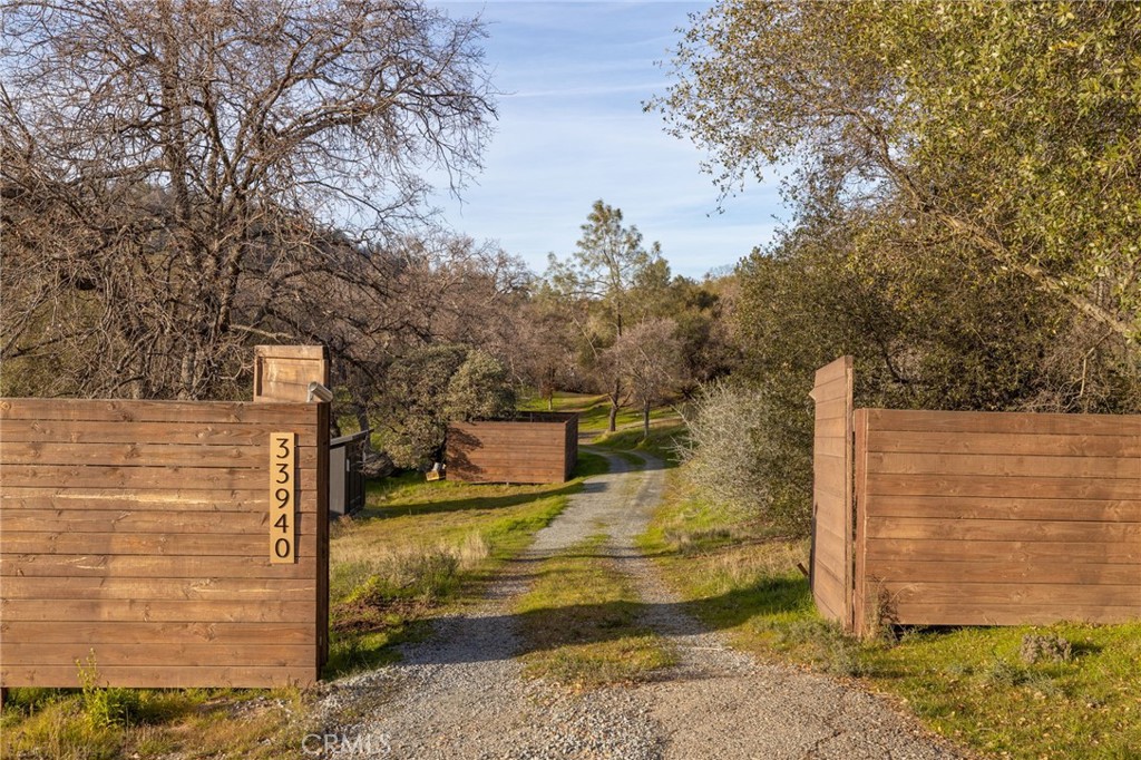 33940 Jennifer Way, Coarsegold, CA 93614