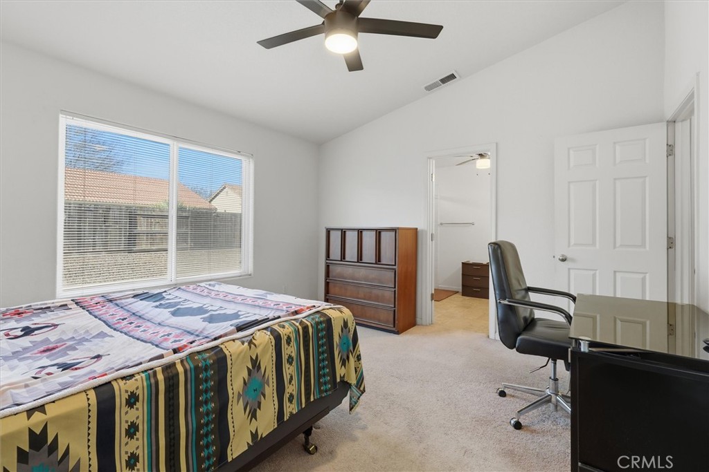 988 Monterey, Madera, CA 93637