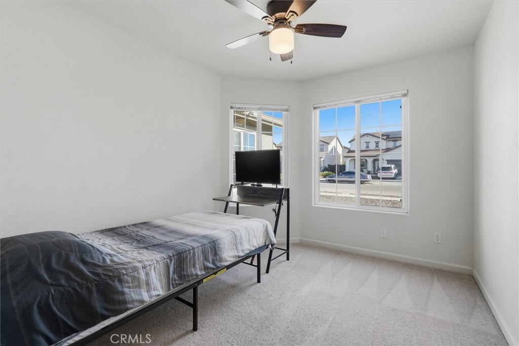 988 Monterey, Madera, CA 93637