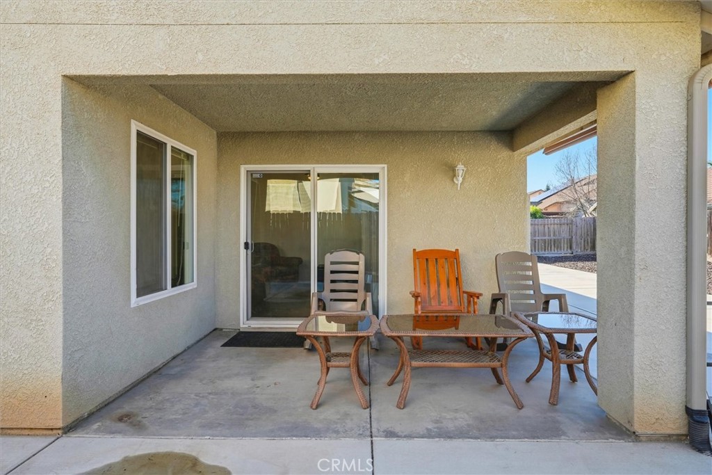 988 Monterey, Madera, CA 93637