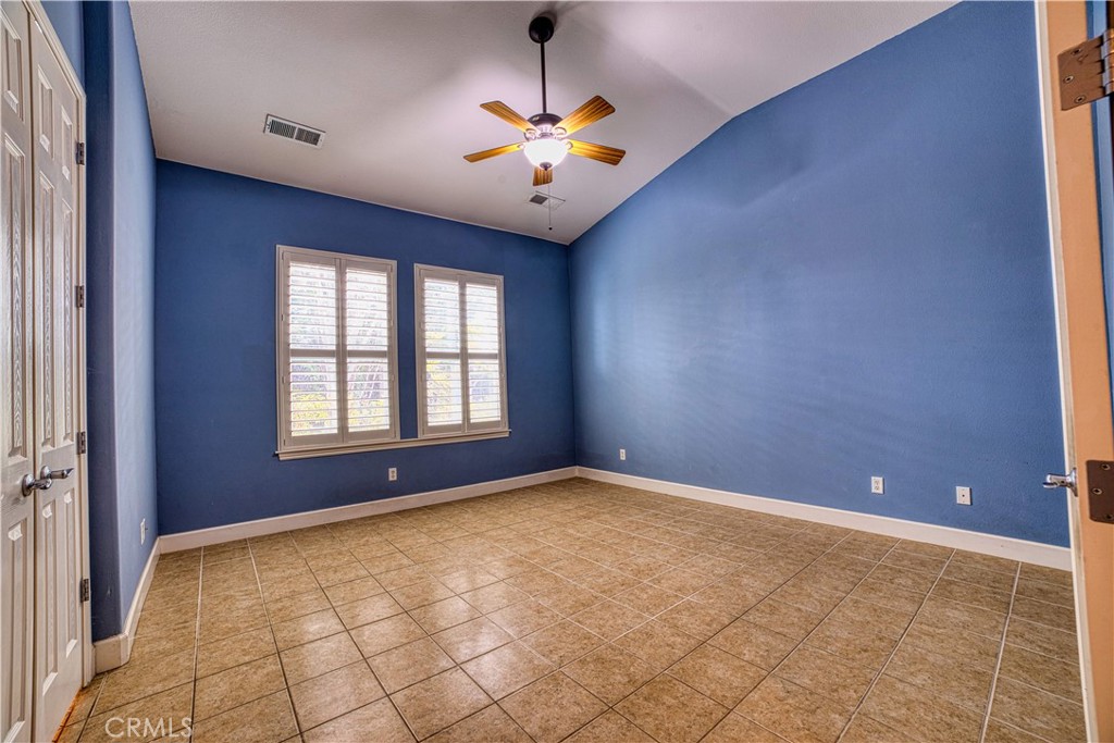 6009 W Goux, Fresno, CA 93722