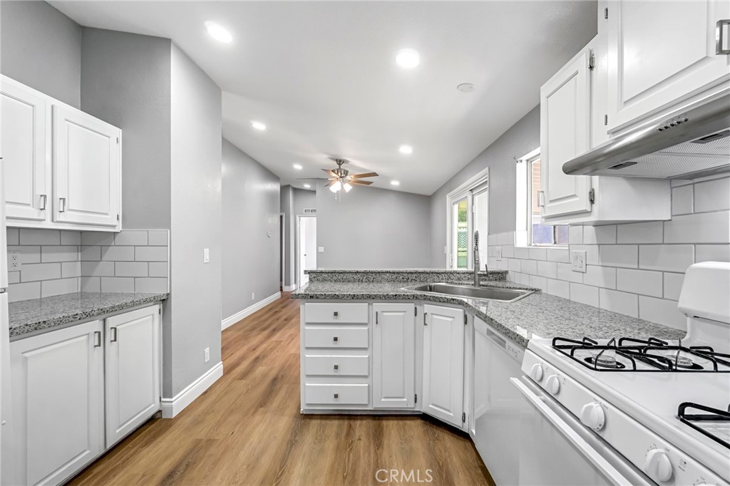 1218 E Cleveland #103, Madera, CA 93628