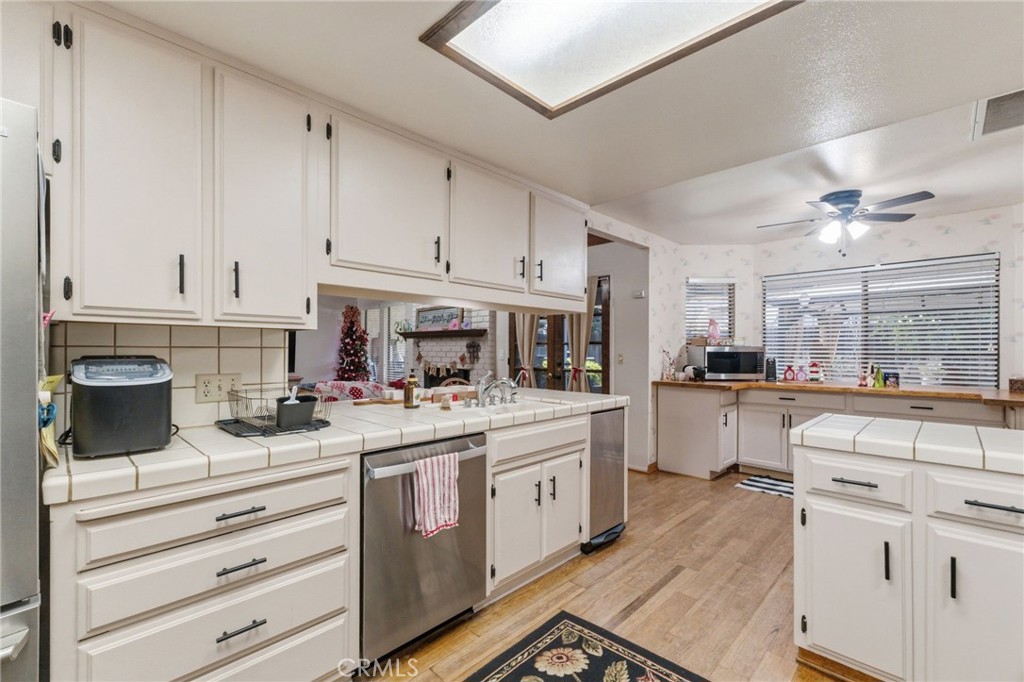 6479 N Blosser, Fresno, CA 93711