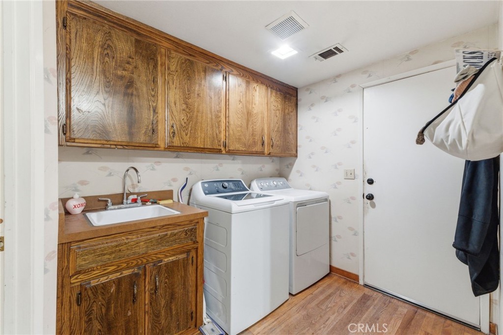 6479 N Blosser, Fresno, CA 93711