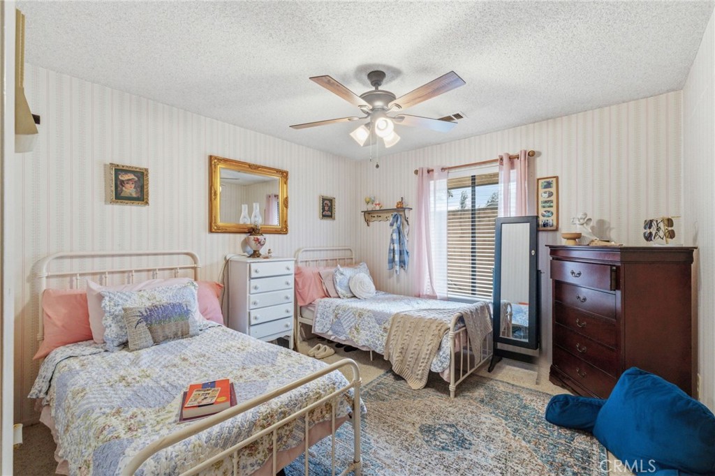 6479 N Blosser, Fresno, CA 93711