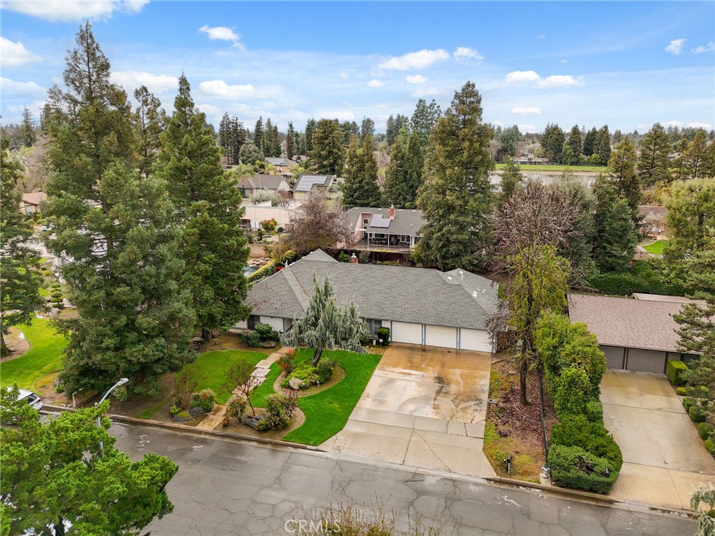 6479 N Blosser, Fresno, CA 93711