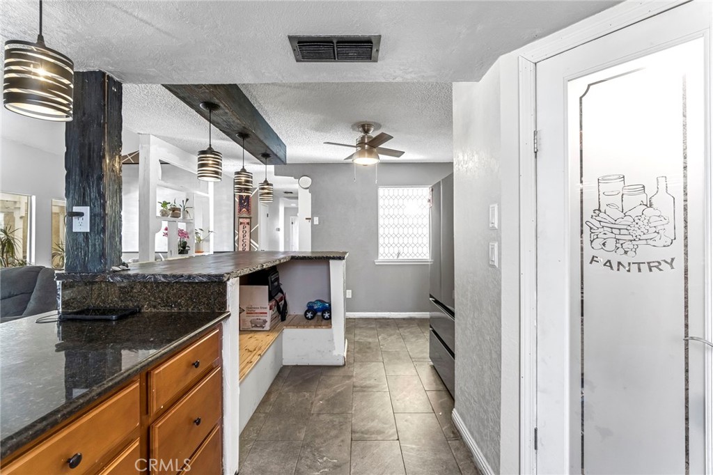 4883 E Geary St, Fresno, CA 93725