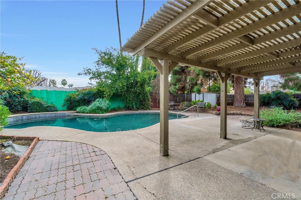 1606 Barstow, Clovis, CA 93611