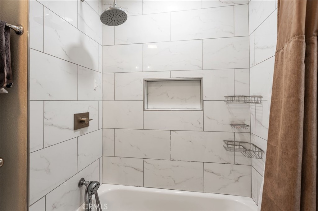 818 W Peralta, Fresno, CA 93705