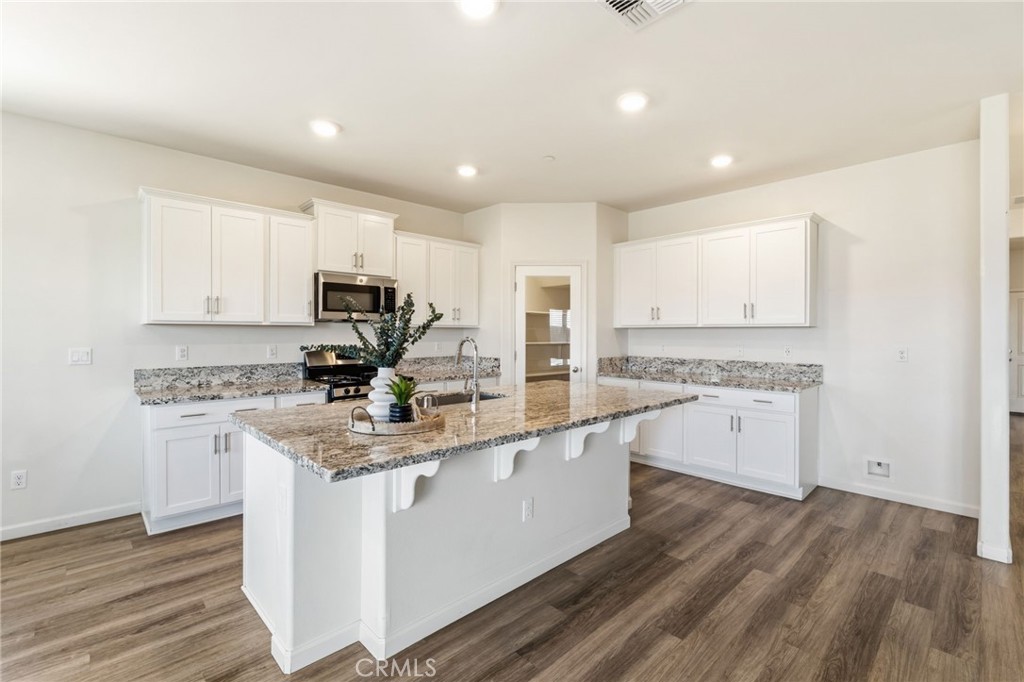 3503 Running Brook, Madera, CA 93637