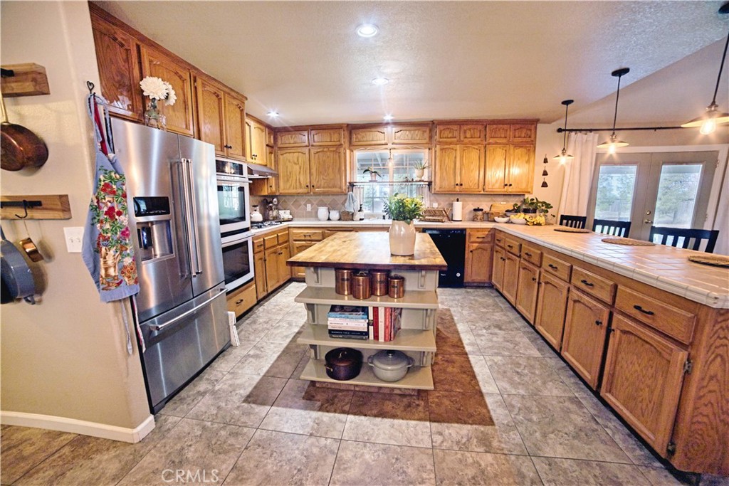 22052 Melrose Ct, Madera, CA 93638