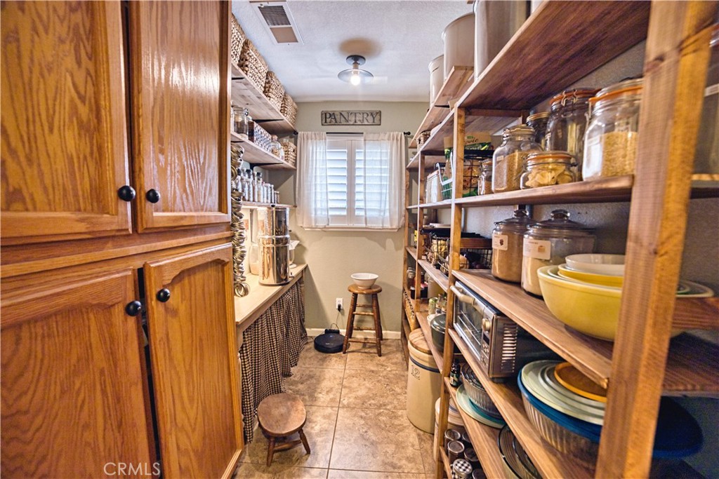 22052 Melrose Ct, Madera, CA 93638