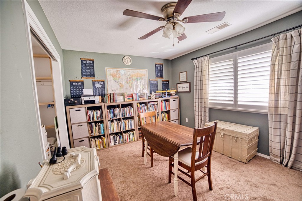 22052 Melrose Ct, Madera, CA 93638